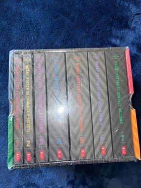 Harry Potter 7-Book Boxed Set — Rainbow Spine Edition